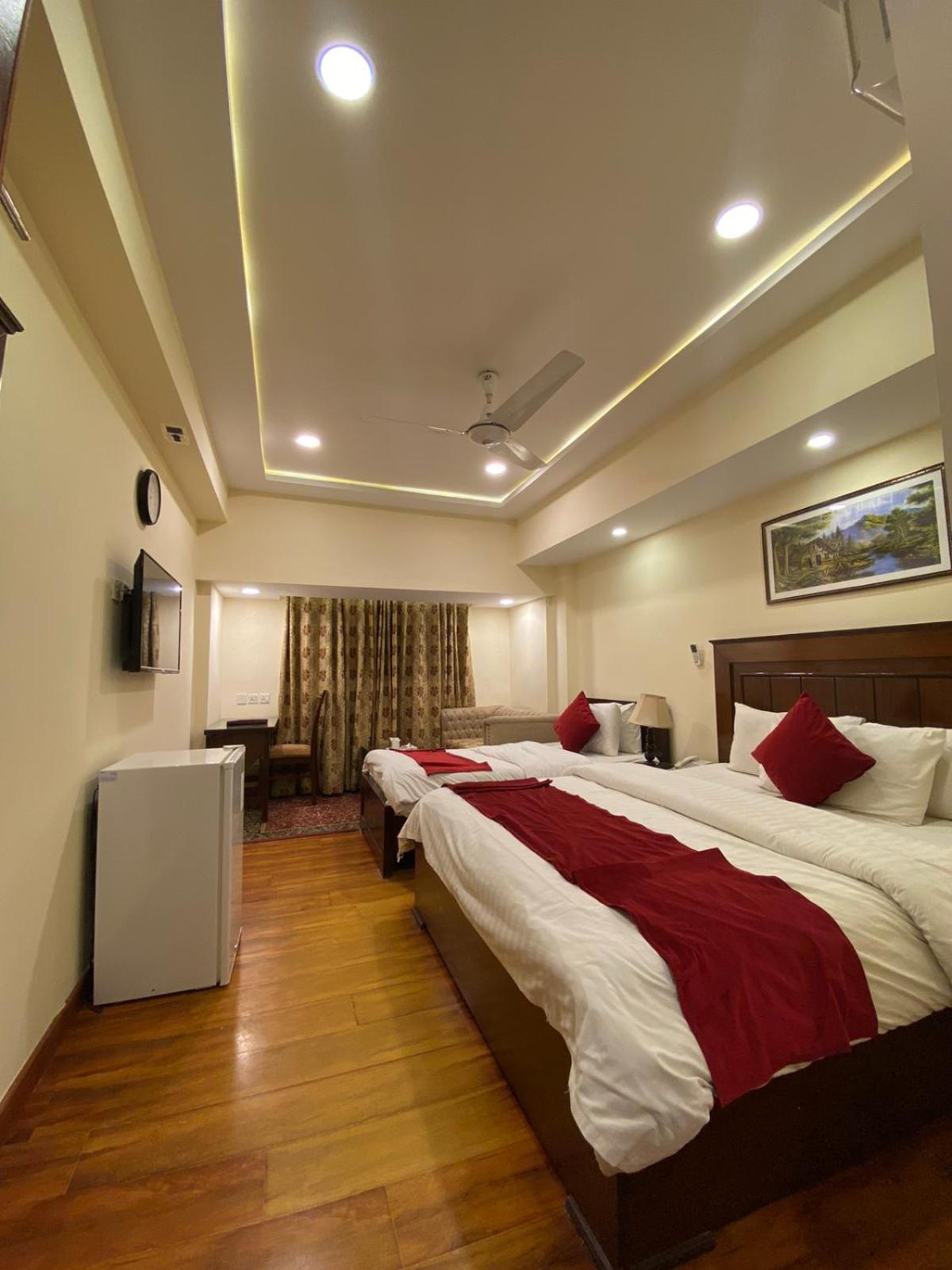 Diplomat Hotel Islamabad Exterior photo